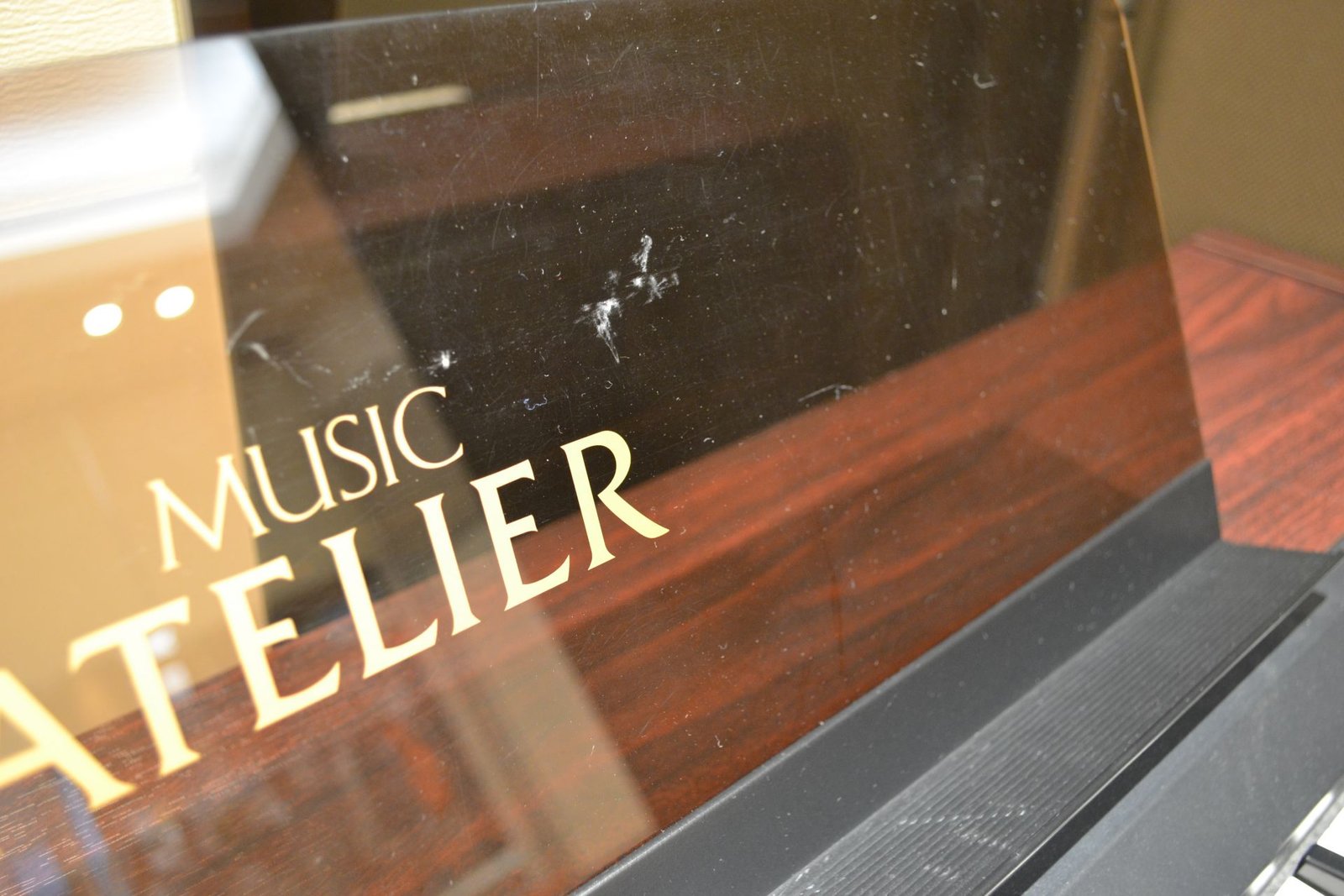 ご成約済】ローランド電子オルガン アトリエAT100S お求め安くなりまし