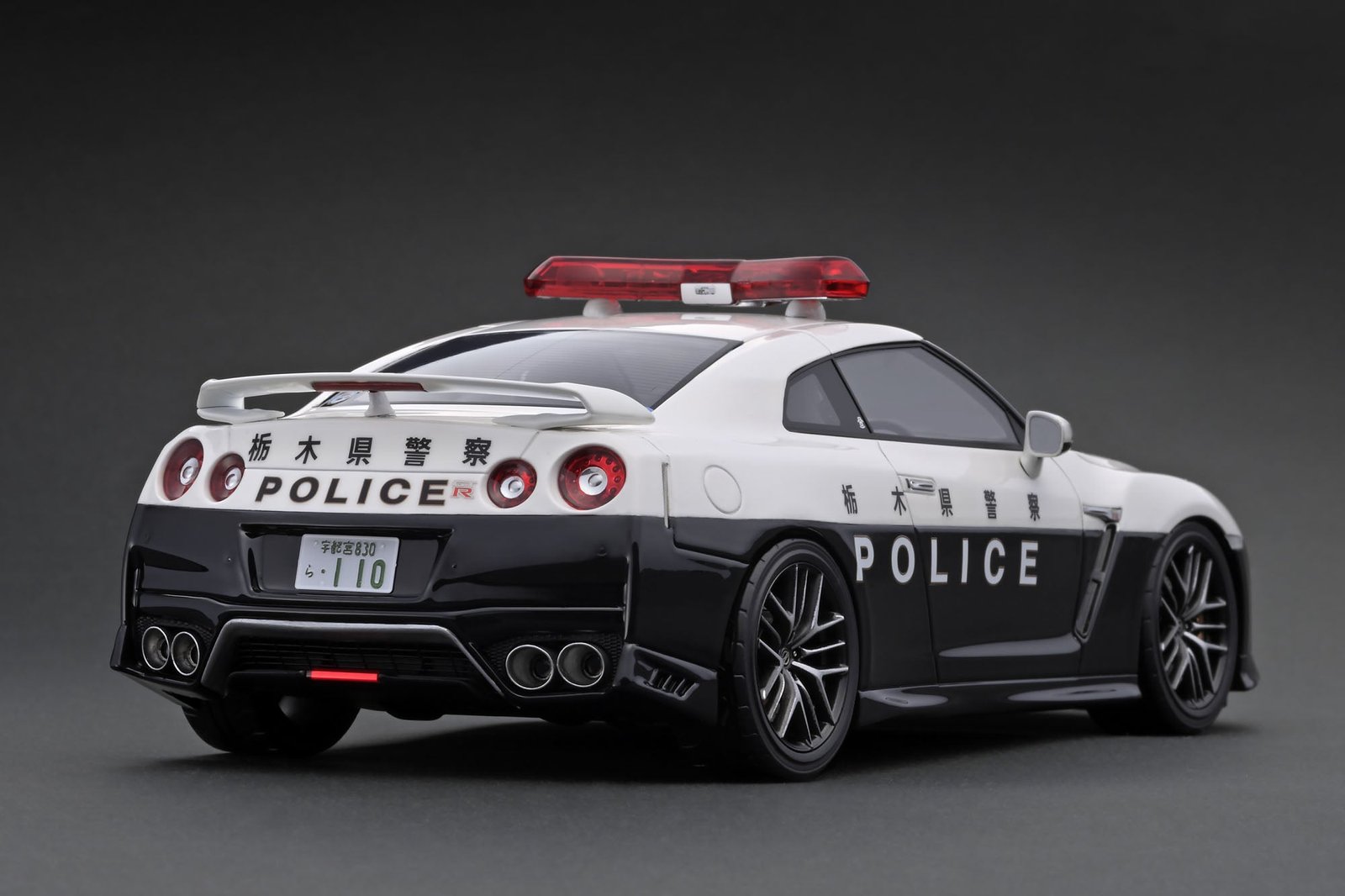 IG1901 Nissan GT-R (R35) 2018 栃木県警察高速道路交通警察隊車両