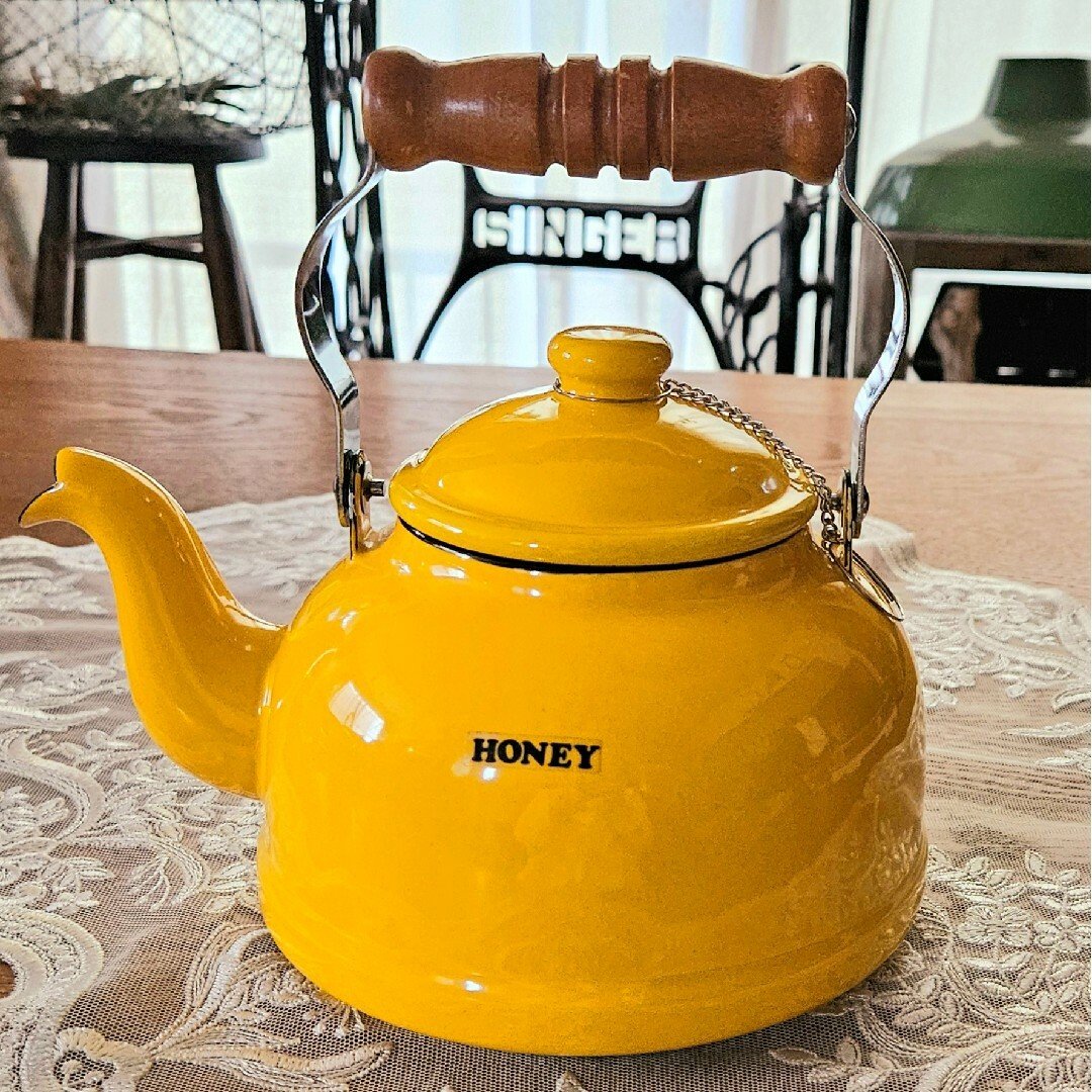 ホーロー ケトル やかん 黄色 新品の通販 by ぽん's shop｜ラクマ