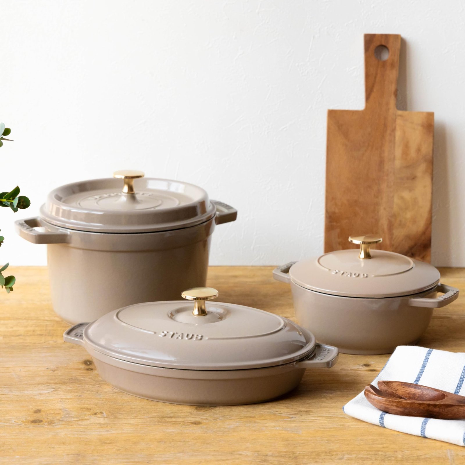 Amazon.co.jp: staub ストウブ 「 オーバル ホットプレート リネン