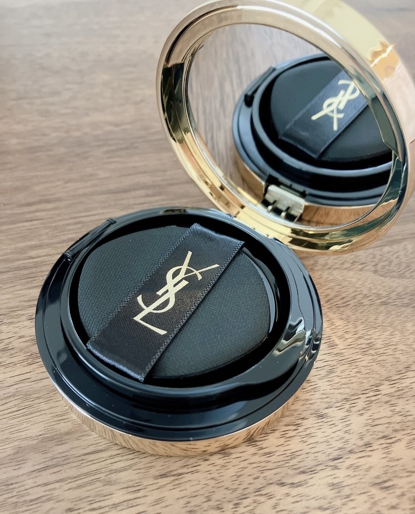 徹底検証】イヴ・サンローラン ラディアント タッチ グロウパクト B10